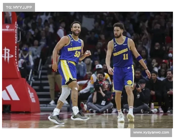 NBA总冠军球员汤普森来汉和孩子们一起玩篮球 NBA总冠军球员汤普森来汉和孩子们一起玩篮球