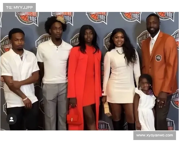 NBA韦德的16岁儿子:变性获得家人同意,如今身材火辣当模特 NBA韦德的16岁儿子:变性获得家人同意,如今身材火辣当模特